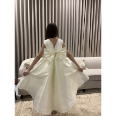 فستان بناتي سهرة أوف وايت مطرز بأوراق ذهبية وطبقات تل منفوشة - 1056