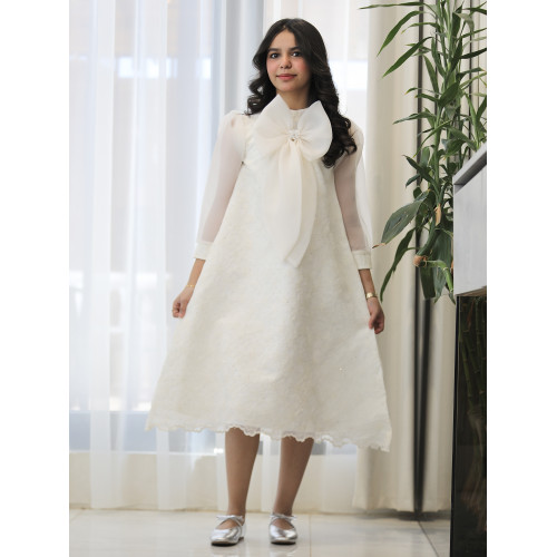 فستان بناتي دانتيل أبيض بفيونكة صدر مرصعة وأكمام شيفون شفافة - 1205