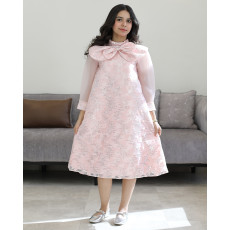 فستان بناتي وردي مخطط لمعة بياقة فيونكة مدمجة وأكمام شفافة - 1222