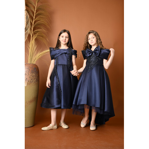 فستان سهرة منفوش بذيل مع فيونكة وتطريز على الصدر - 814 فستان سهرة منفوش بذيل مع فيونكة وتطريز على الصدر - 814