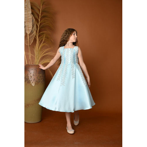 فستان سهرة بناتي فاخر بتطريز فضي | متوفر بثلاثة ألوان - M3580 فستان سهرة بناتي فاخر بتطريز فضي | متوفر بثلاثة ألوان - M3580