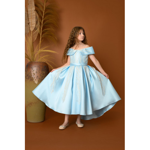 فستان بناتي سهرة 3 الوان بأكتاف مكشوفة بتصميم ملكي - M3609