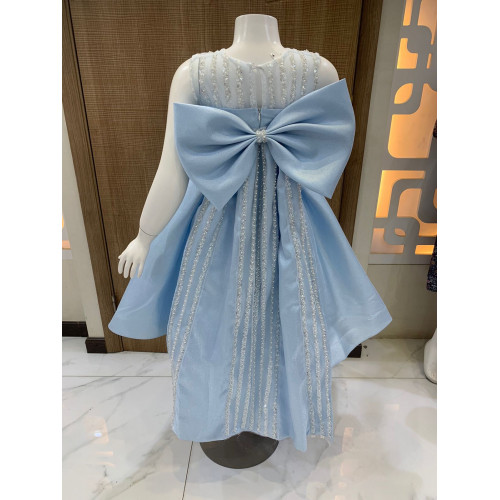 فستان بناتي سهرة إطلالة الأميرات ذيل مرصع وفيونكه من الخلف - M3570 فستان بناتي سهرة إطلالة الأميرات ذيل مرصع وفيونكه من الخلف - M3570