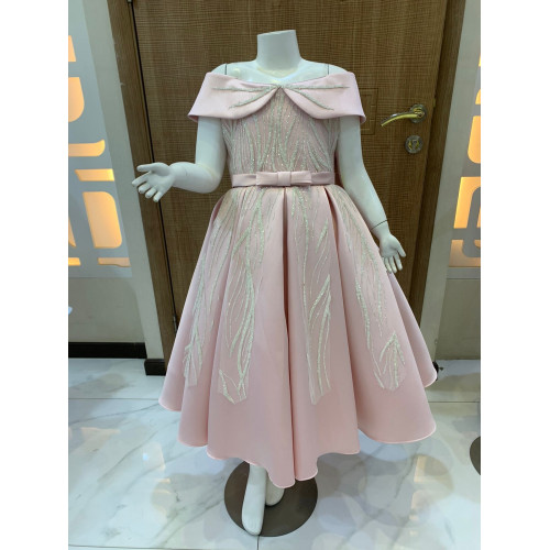 فستان بناتي سهرة 3 الوان بأكتاف مكشوفة بتصميم ملكي - M3609