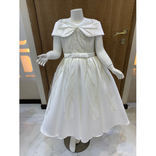 فستان بناتي سهرة 3 الوان بأكتاف مكشوفة بتصميم ملكي - M3609