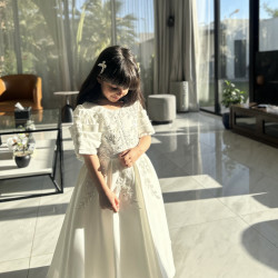 فستان سهرة بناتي تصميم أنيق باللون الأبيض مع تطريز فاخر - 805 فستان سهرة بناتي تصميم أنيق باللون الأبيض مع تطريز فاخر - 805