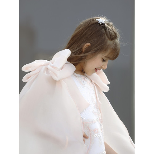 فستان بناتي سبور فراشة وفيونكه على الكتف - 906 - يوجد اختلاف بدرجة لون الجناح صورة توضيحية في اخر صورتين فستان بناتي سبور فراشة وفيونكه على الكتف - 906 - يوجد اختلاف بدرجة لون الجناح صورة توضيحية في اخر صورتين