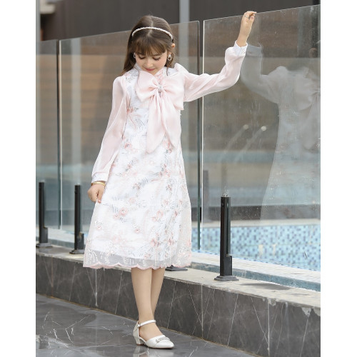 فستان بناتي سبور فيونكه على الصدر - 911 - يوجد اختلاف بدرجة لون الكم والفيونكة صورة توضيحية اخر صورتين