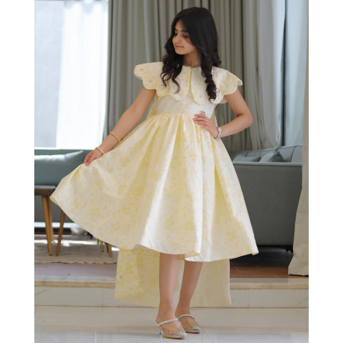 فستان بناتي الاصفر الانيق بذيل وتفاصيل انيقة - 924 فستان بناتي الاصفر الانيق بذيل وتفاصيل انيقة - 924