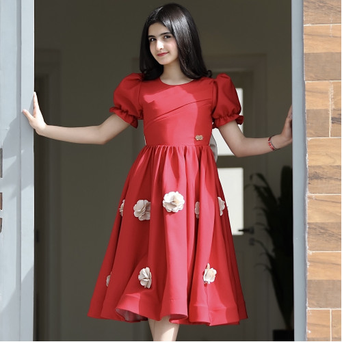 فستان بناتي أحمر ورود وفيونكه من الخلف - 917 فستان بناتي أحمر ورود وفيونكه من الخلف - 917