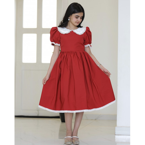 فستان بناتي أحمر سادة بحزام من الخلف - 915 فستان بناتي أحمر سادة بحزام من الخلف - 915