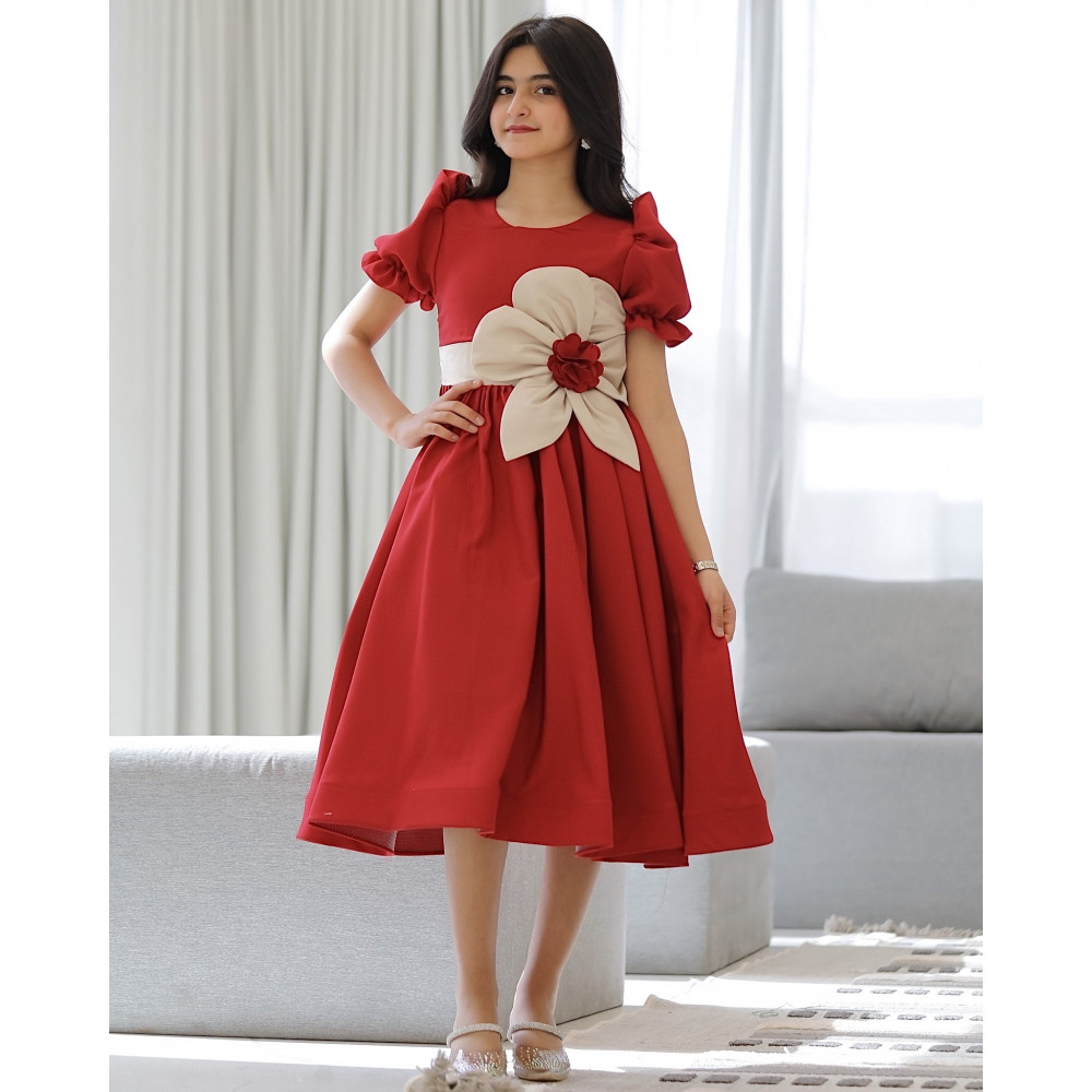 فستان بناتي أحمر بورده كبيره على الخصر - 916