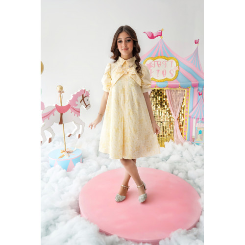 فستان بناتي بتفاصيل كسرة ولمسات جلابية - 990 فستان بناتي بتفاصيل كسرة ولمسات جلابية - 990