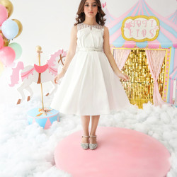 فستان بناتي سهرة إطلالة الأميرات ذيل مرصع وفيونكه من الخلف - M3570 فستان بناتي سهرة إطلالة الأميرات ذيل مرصع وفيونكه من الخلف - M3570