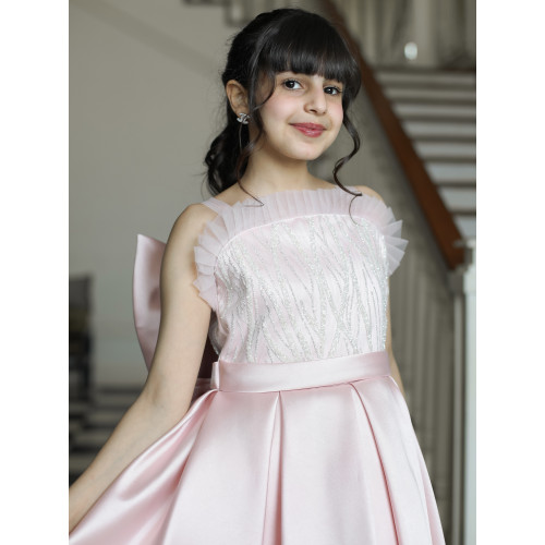 فستان بناتي وردي بذيل وتطريز فضي | فستان سهرة للأفراح - M3605 فستان بناتي وردي بذيل وتطريز فضي | فستان سهرة للأفراح - M3605