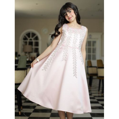 فستان سهرة بناتي فاخر بتطريز فضي | متوفر بثلاثة ألوان - M3580 فستان سهرة بناتي فاخر بتطريز فضي | متوفر بثلاثة ألوان - M3580