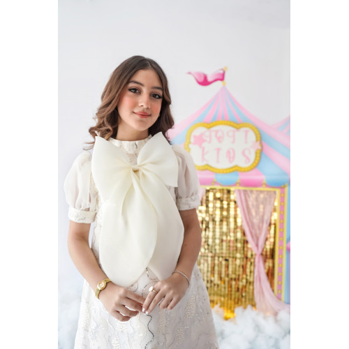 فستان بناتي ترتر فضي وفيونكة من الأناقة الكلاسيكية - 987 فستان بناتي ترتر فضي وفيونكة من الأناقة الكلاسيكية - 987