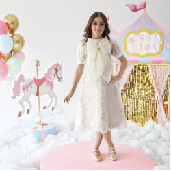 فستان بناتي ترتر فضي وفيونكة من الأناقة الكلاسيكية  - 987