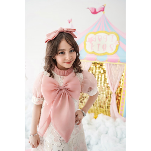 فستان بناتي ترتر وفيونكة بذيل على الاكتاف من الخلف - 989 فستان بناتي ترتر وفيونكة بذيل على الاكتاف من الخلف - 989