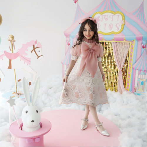 فستان بناتي ترتر وفيونكة بذيل على الاكتاف من الخلف - 989 فستان بناتي ترتر وفيونكة بذيل على الاكتاف من الخلف - 989