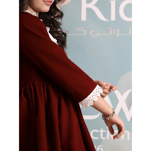 فستان بناتي مخمل بياقة مطرزة ودانتيل | فستان شتوي كلاسيكي - 1109 فستان بناتي مخمل بياقة مطرزة ودانتيل | فستان شتوي كلاسيكي - 1109