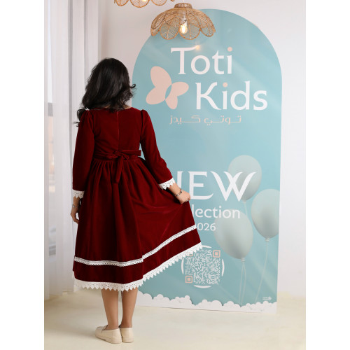 فستان بناتي مخمل بياقة مطرزة ودانتيل | فستان شتوي كلاسيكي - 1109 فستان بناتي مخمل بياقة مطرزة ودانتيل | فستان شتوي كلاسيكي - 1109