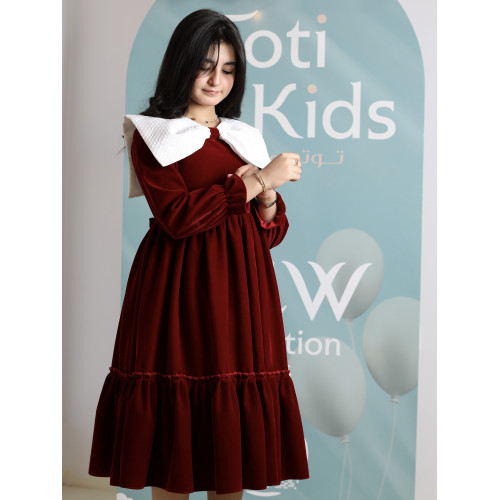 فستان بناتي مخمل بياقة بيضاء وكشكشة | فستان شتوي كلاسيكي - 1108 فستان بناتي مخمل بياقة بيضاء وكشكشة | فستان شتوي كلاسيكي - 1108