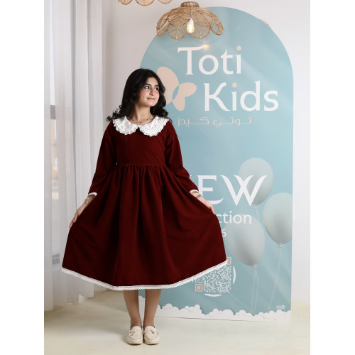 فستان بناتي مخمل بياقة ودانتيل | فستان شتوي كلاسيكي - 1110 فستان بناتي مخمل بياقة ودانتيل | فستان شتوي كلاسيكي - 1110