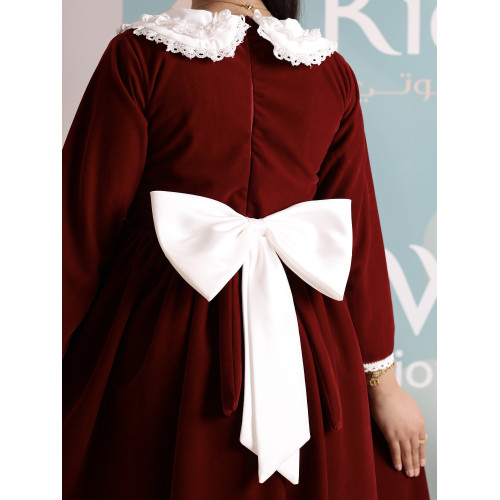 فستان بناتي مخمل بياقة ودانتيل | فستان شتوي كلاسيكي - 1110 فستان بناتي مخمل بياقة ودانتيل | فستان شتوي كلاسيكي - 1110