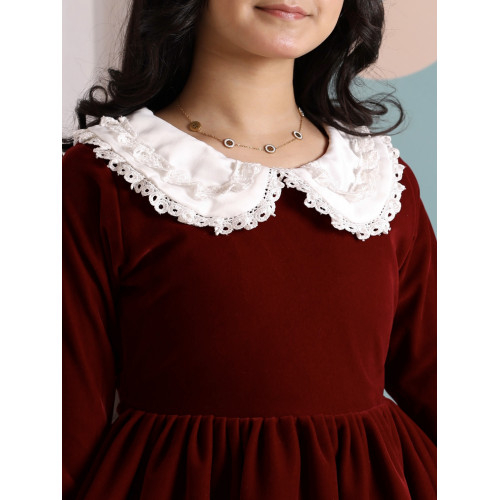 فستان بناتي مخمل بياقة ودانتيل | فستان شتوي كلاسيكي - 1110 فستان بناتي مخمل بياقة ودانتيل | فستان شتوي كلاسيكي - 1110