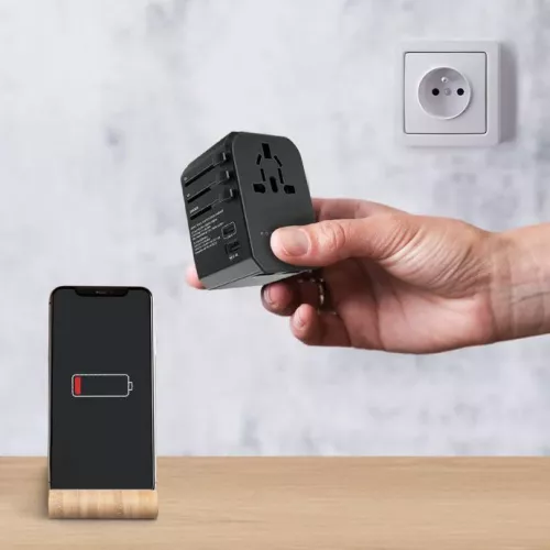 ِشاحن السفر متعدد الإستخدامات - من شركة باورولوجي - ضمان لمدة سنة ِشاحن السفر متعدد الإستخدامات - من شركة باورولوجي - ضمان لمدة سنة