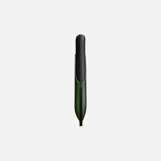 محفظة بطاقات بشكل بسيط - تحفظ 4 بطاقات - جلد بقري طبيعي - بلون أخضر محفظة بطاقات بشكل بسيط - تحفظ 4 بطاقات - جلد بقري طبيعي - بلون أخضر