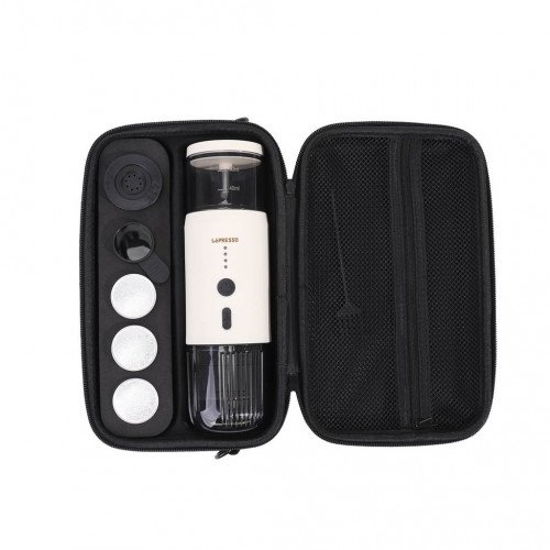 استمتع بنكهات الإسبريسو الغنية أينما كنت مع آلة الإسبريسو المحمولة - لون أبيض - ضمان لمدة سنة 