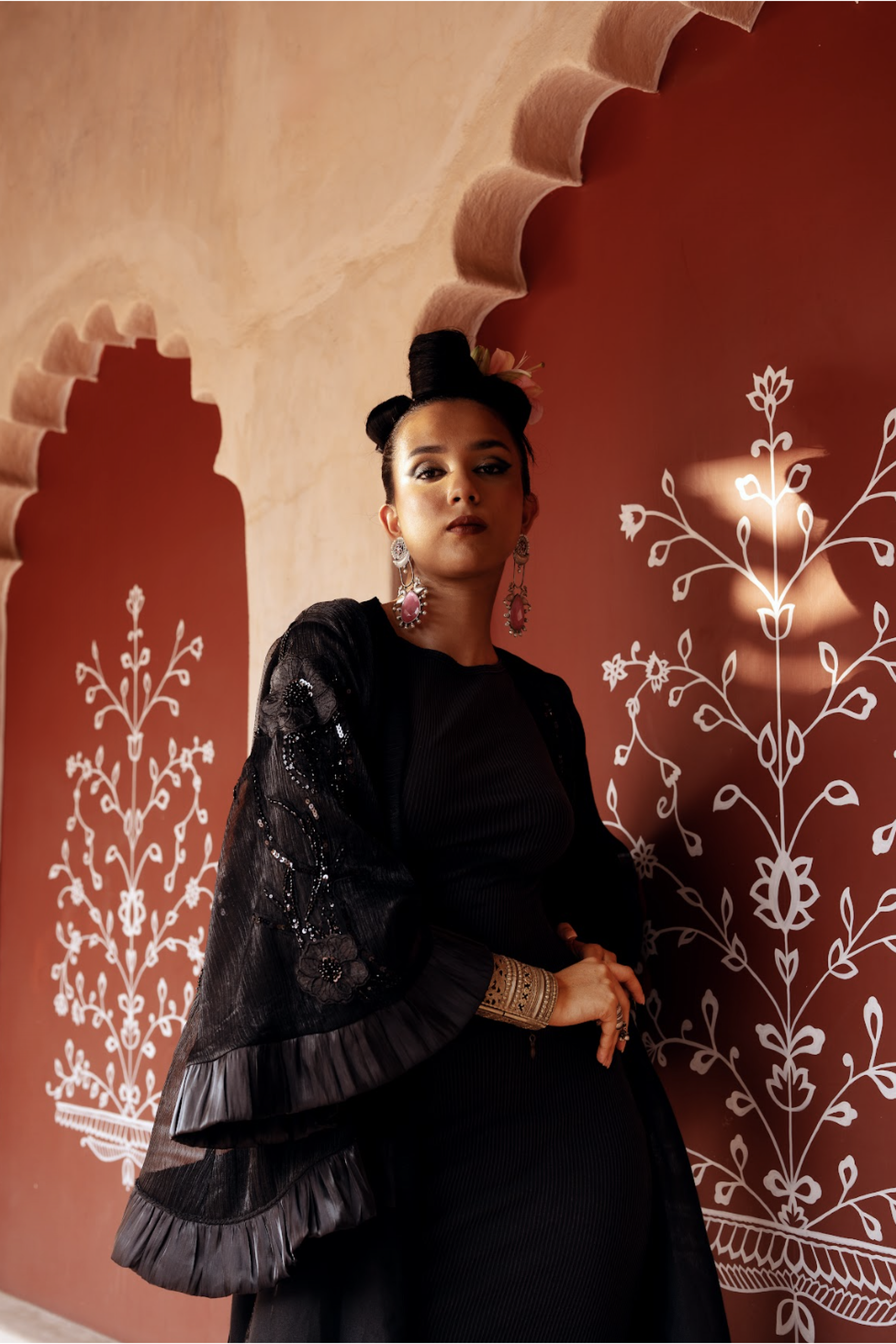 عباية المناسبات الملكية سحر الأناقة 