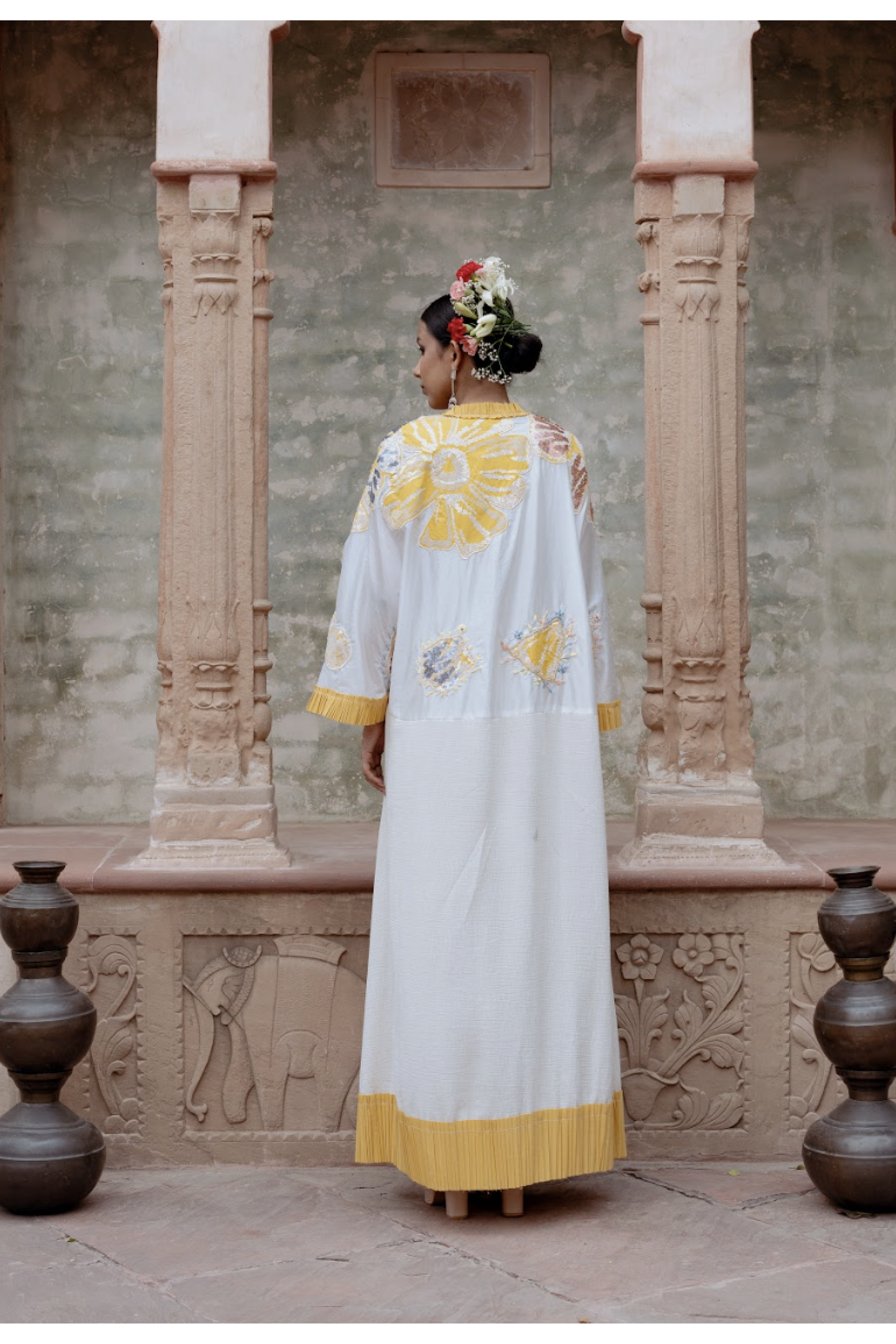 عباية السفر المريحة بتدرجات الأصفر