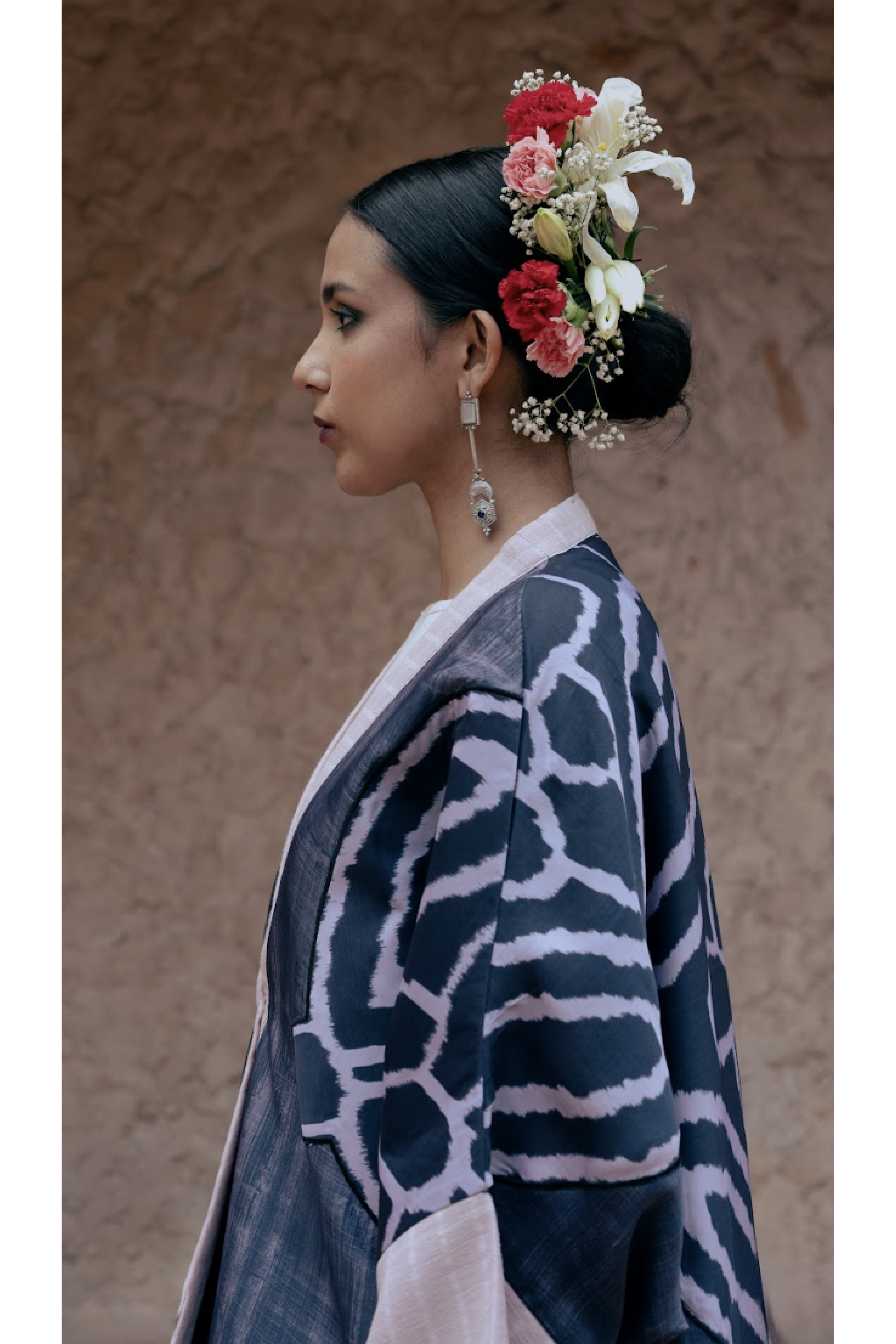 عباية السفر بألوان صيفية