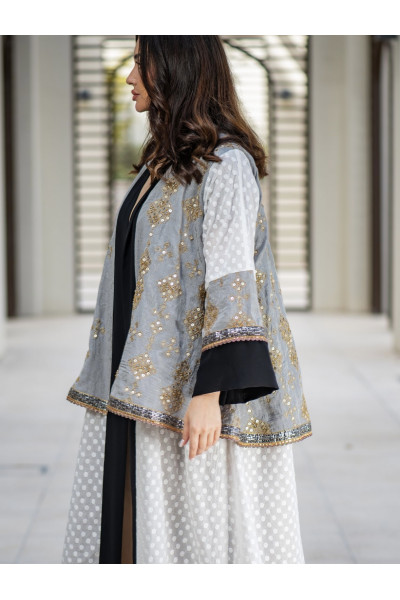 عباية زاهية بالشك الذهبي للمناسبات