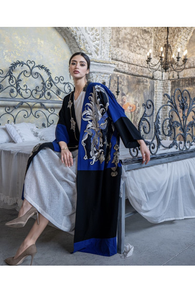 عباية زرقاء مميزة جداً 