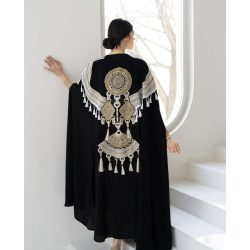 عباية خاصة بتصميم زخرفي أندلسي 