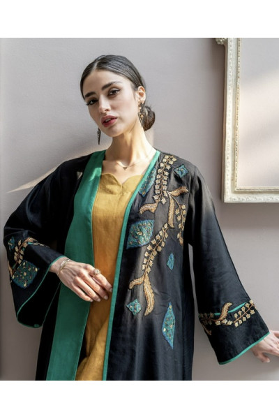 عباية خاصة مع تطريز اخضر ملكي