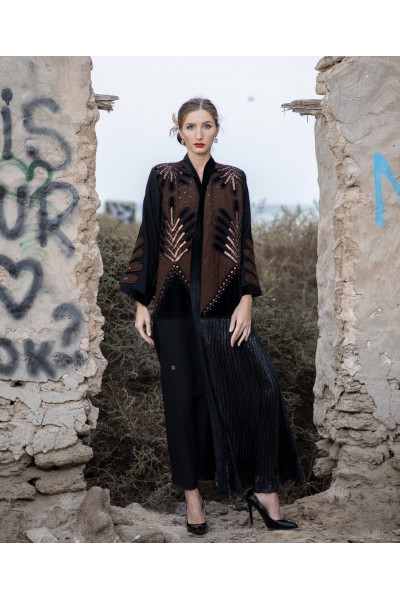 عباية شتوية باللون البني الفخم 