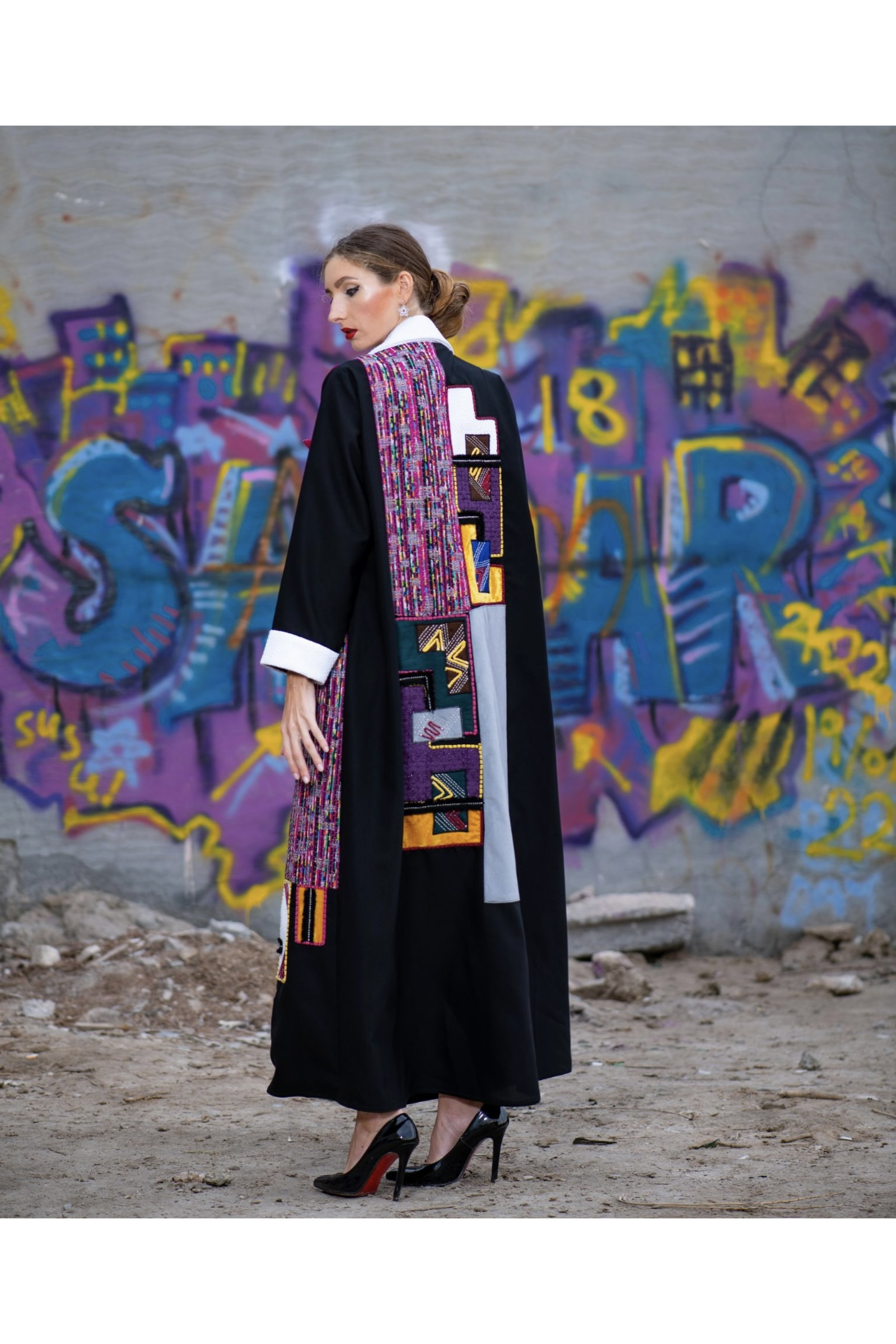 عباية شتوية فنية بالالوان 