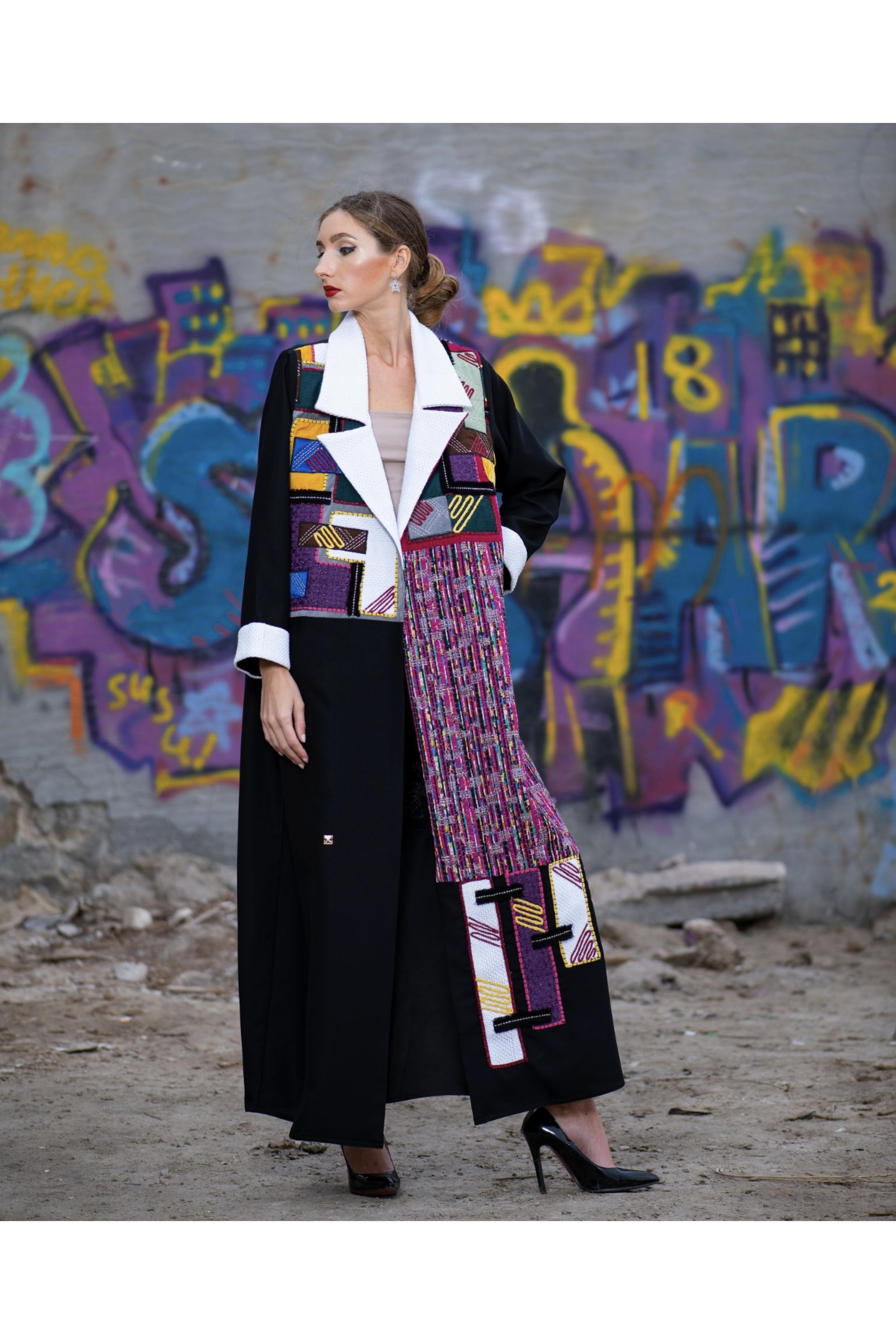 عباية شتوية فنية بالالوان 