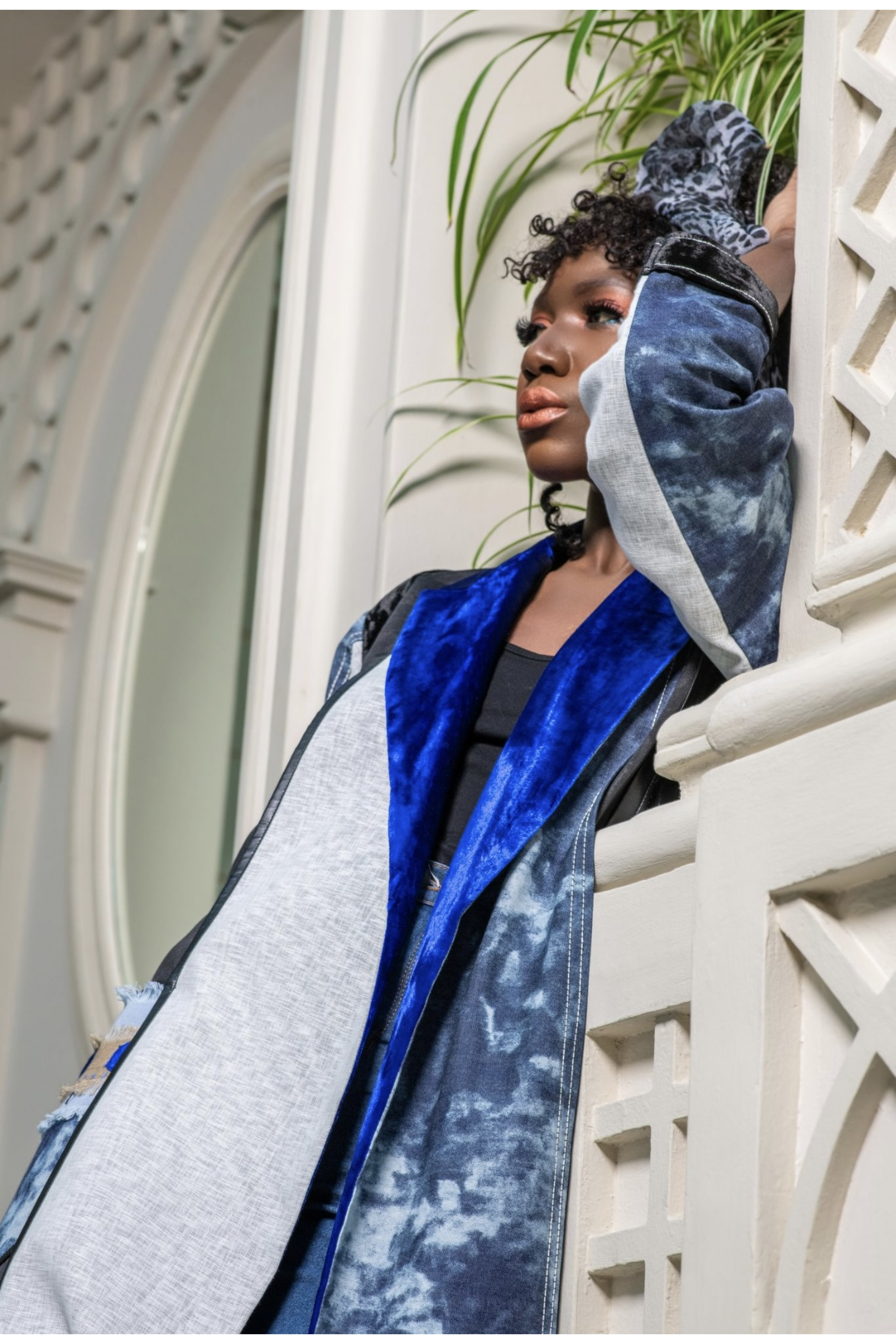 عباية راقية زرقاء شتوية 