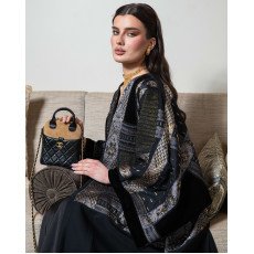 عباية فاخرة بتطريز شرقي ولمسات راقية