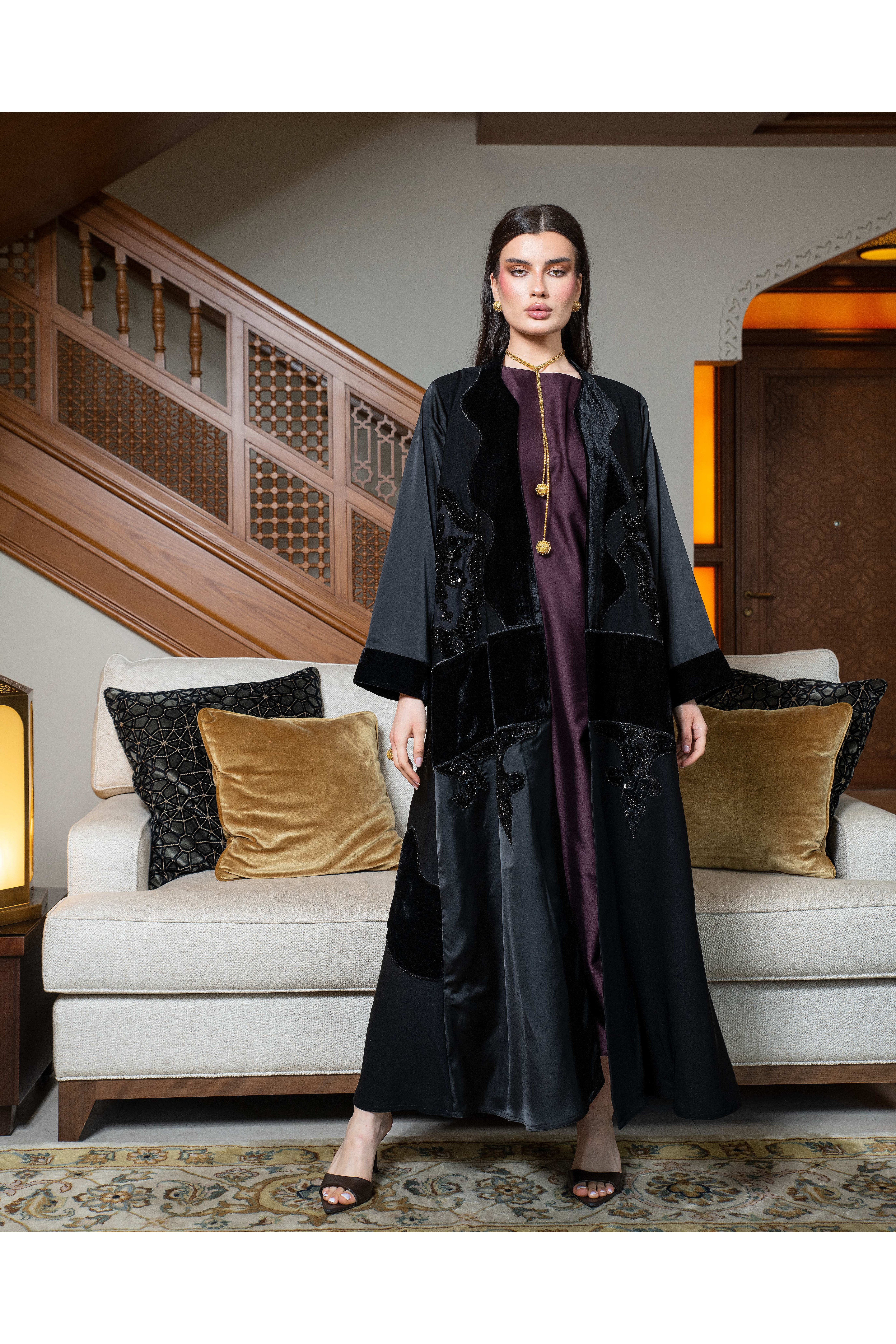 عباية ليالي الفخامة عباية ليالي الفخامة