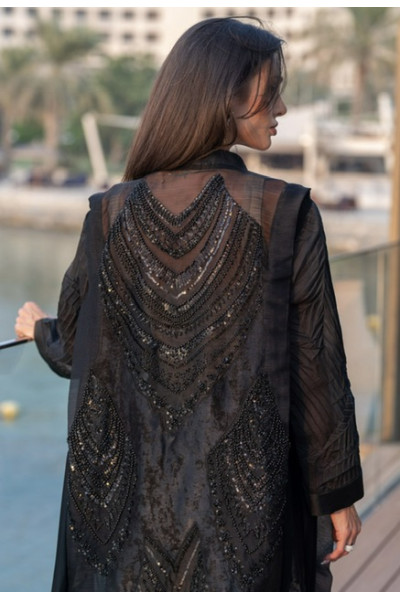 عباية سوداء فخمة بالشك الأسود الملكي 