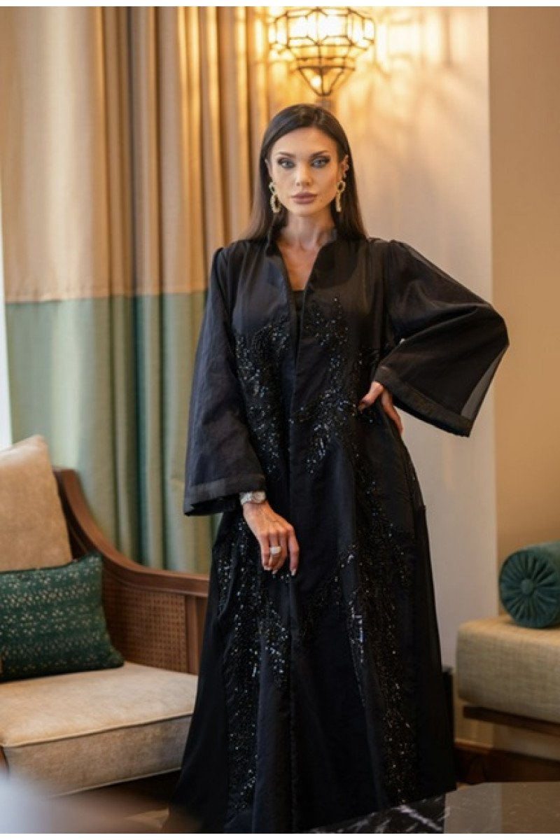عباية فخمة بالشك الاسود 