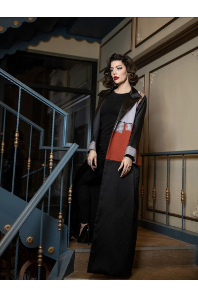 عباية سوداء يومية مع اضافة اللون البرتقالي الراقي 