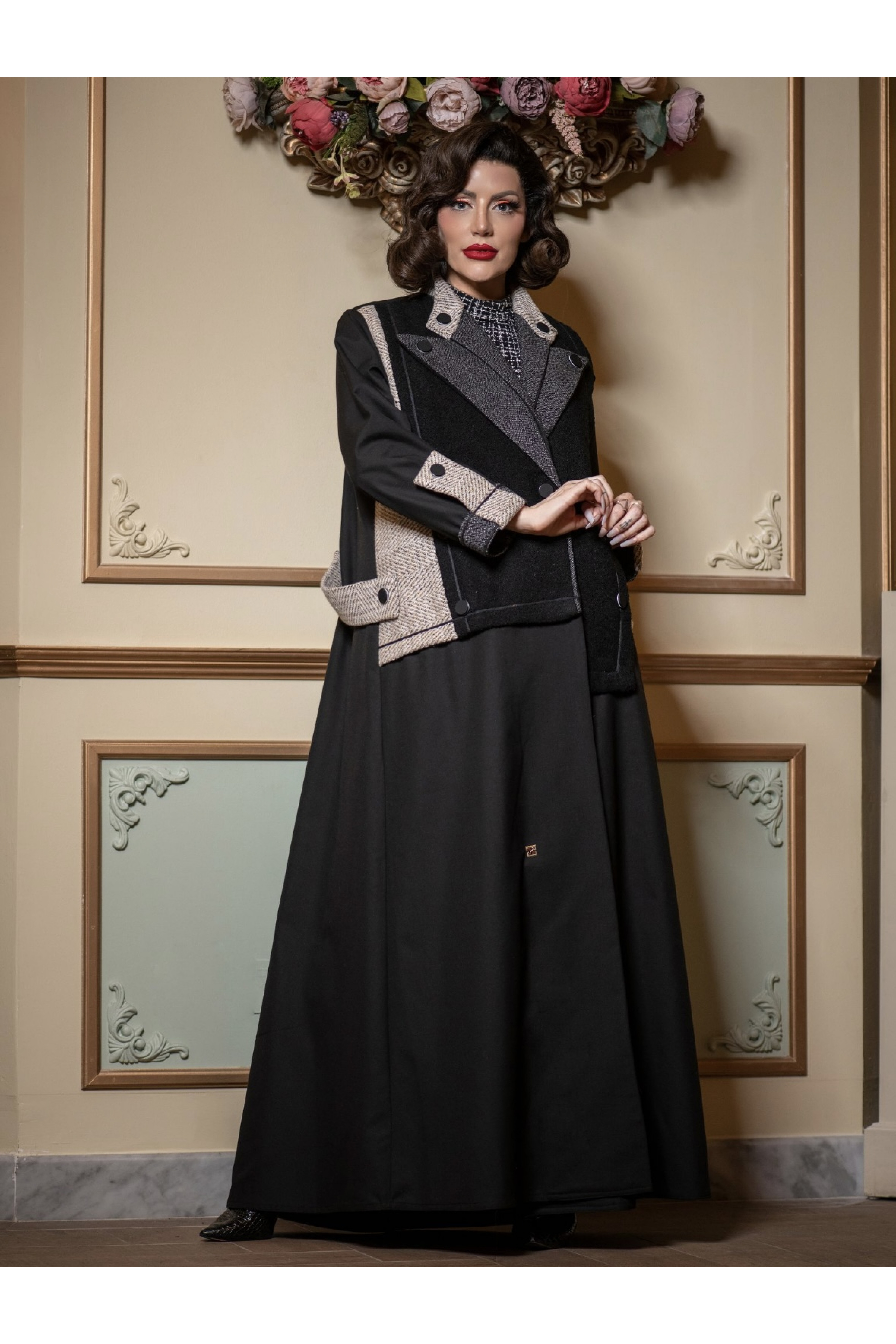 عباية شتوية راقية اسود و بيج 